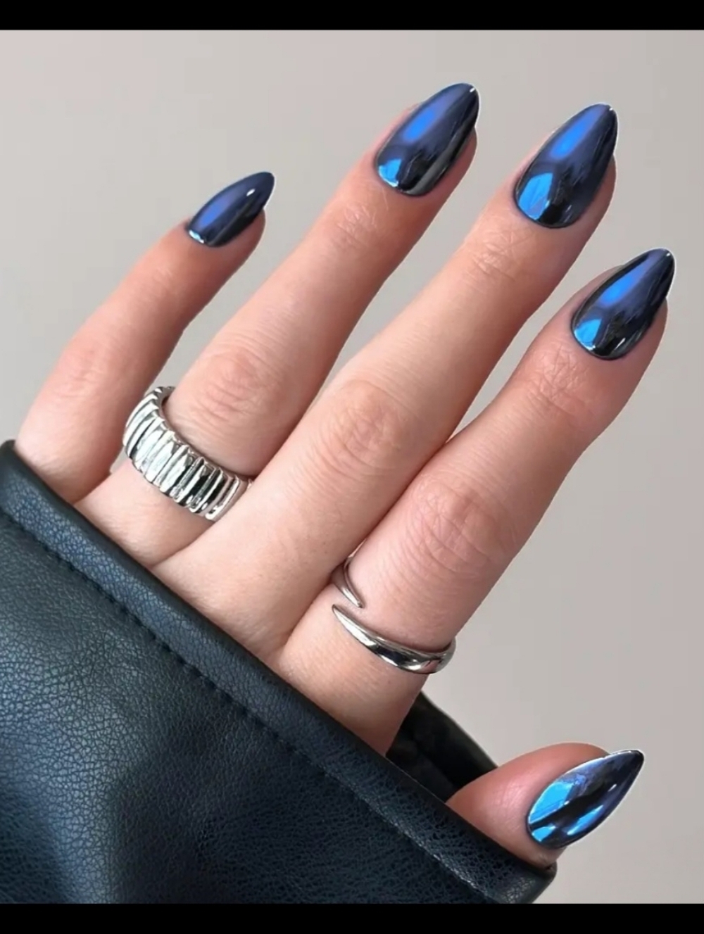 Glamnetic Blue Steel Short Almond Press-On Nails